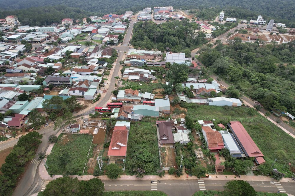 Bán Lô Đất Đường Nguyễn Văn Cừ - Thị Trấn Măng Đen - Gần Hồ Toong Po Bán Lô Đất Đường Nguyễn Văn Cừ - Thị Trấn Măng Đen - Gần Hồ Toong Po